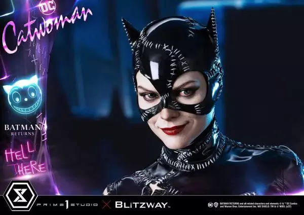 La sensuale Michelle Pfeiffer in una statua di Catwoman - Toyzntech - il  portale del collezionismo, statue, news, recensioni e molto altro