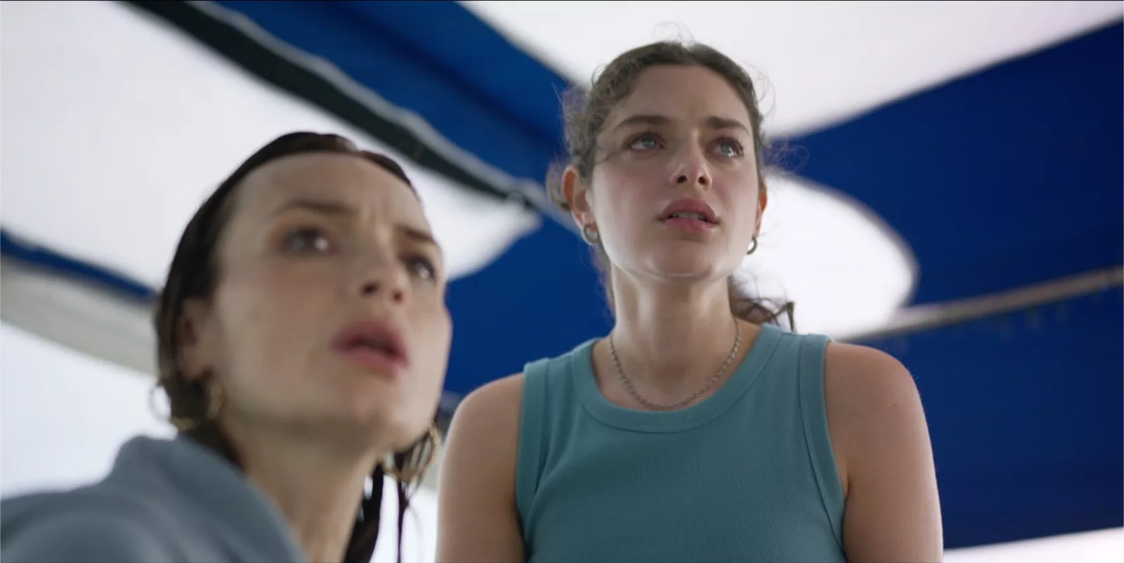 Odeya Rush and Saffron Burrows in Dangerous Waters (Signature