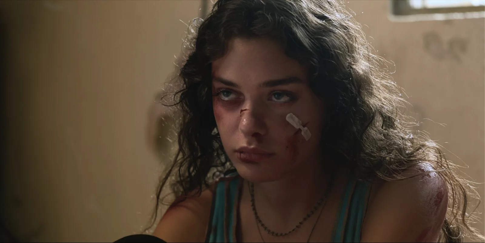 Odeya Rush ventures into Dangerous Waters in trailer for Ray Liotta's