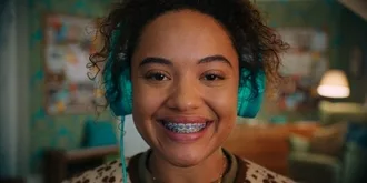 Kiersey Clemons is on the case in Susie Searches trailer