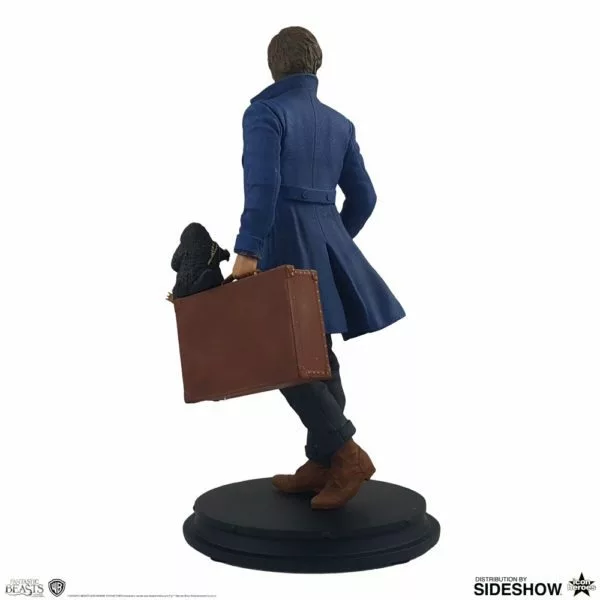 Icon Heroes Fantastic Beasts Newt Scamander With Niffler Statue NEW Collectibles 