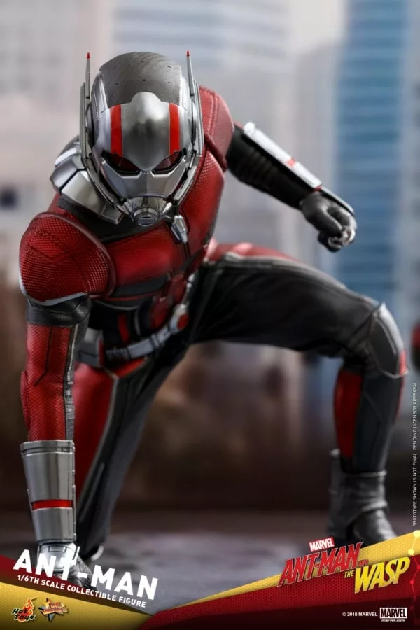 hot toys ant man and the wasp