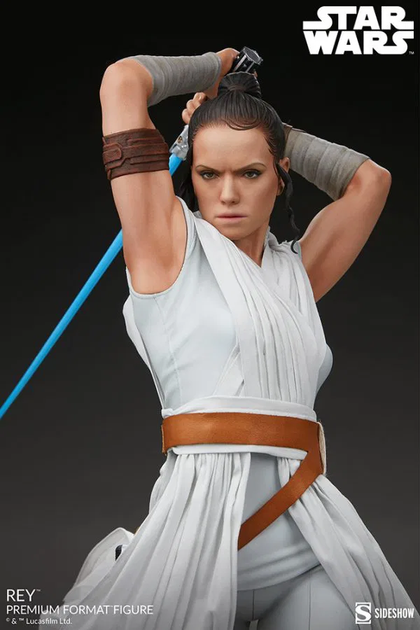Sideshow's Rey and Kylo Ren Star Wars 