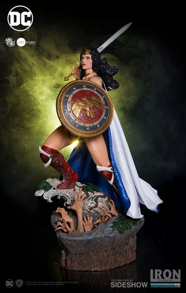 https://wwwflickeringmythc3c8f7.zapwp.com/q:i/r:1/wp:1/w:371/u:https://cdn.flickeringmyth.com/wp-content/uploads/2017/08/Prime-Scale-Wonder-Woman-statue-2-600x943.jpg