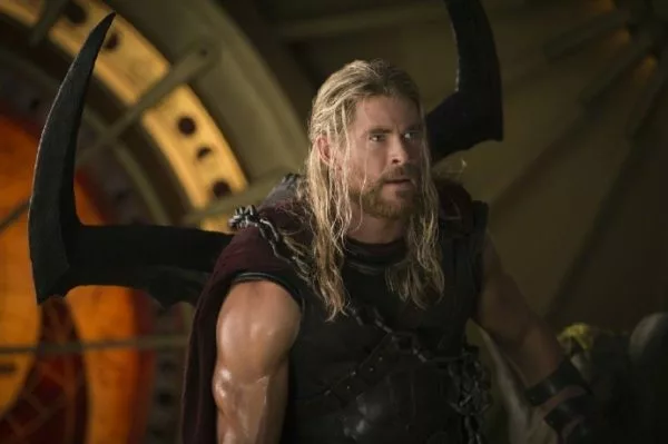 New Hulk still from Thor: Ragnarok : r/marvelstudios