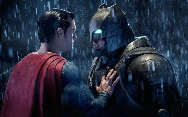 Watchmen artist Dave Gibbons shares his opinion on why Batman v. Superman  failed critically