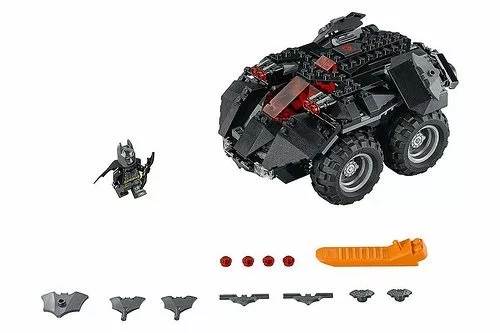 LEGO DC Super Heroes Batman: The Attack of the Talons Set 76110 - US