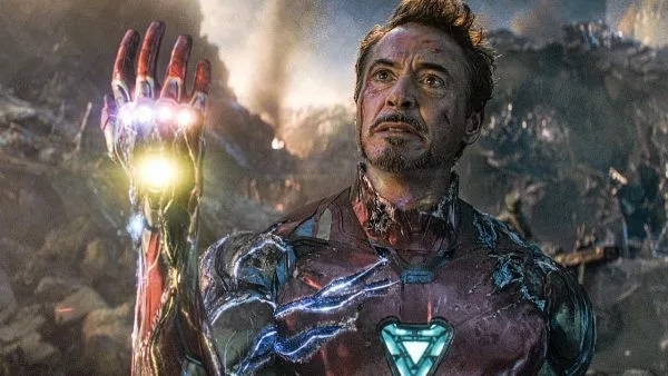 Marvel Legends Series Avengers: Endgame Iron Man Nano Gauntlet New In Box  NICE!
