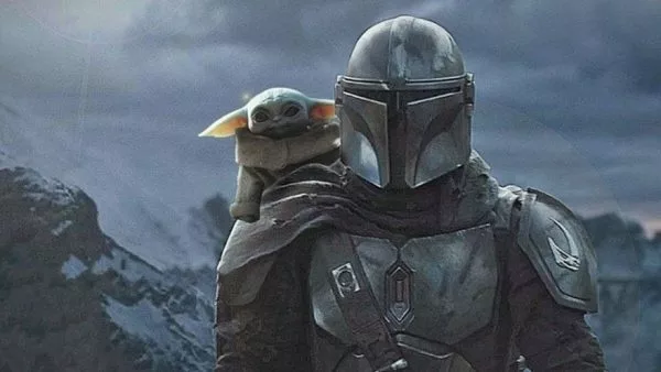 Pedro Pascal Confirms 'The Mandalorian' Will Jump Timelines - Inside the  Magic