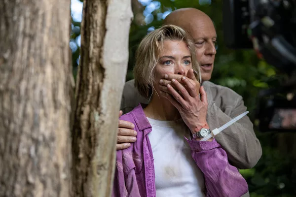 Movie Review - Out Of Death (2021) Bruce Willis & Jaime King