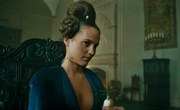 Alicia Vikander replaces Michelle Williams in Henry VIII horror-thriller  Firebrand