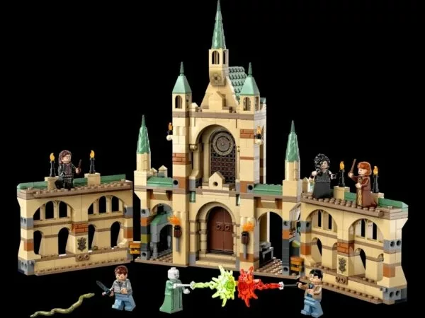 Combined Lego Harry Potter Castle 2018-2022 in 2023  Lego harry potter, Lego  harry potter moc, Harry potter lego sets