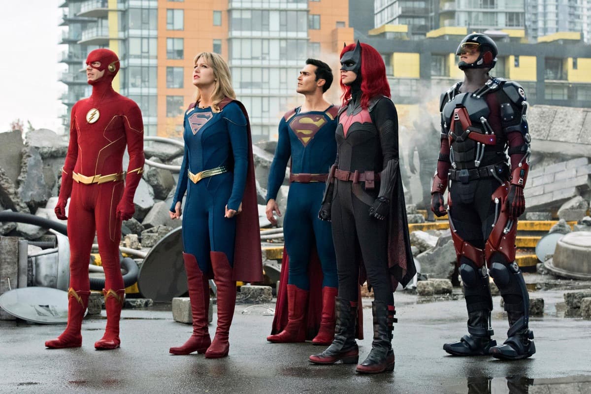 Dc Legends Of Tomorrow Crisis On Infinite Earths DC's Crisis on Infinite Earths crossover gets a new trailer