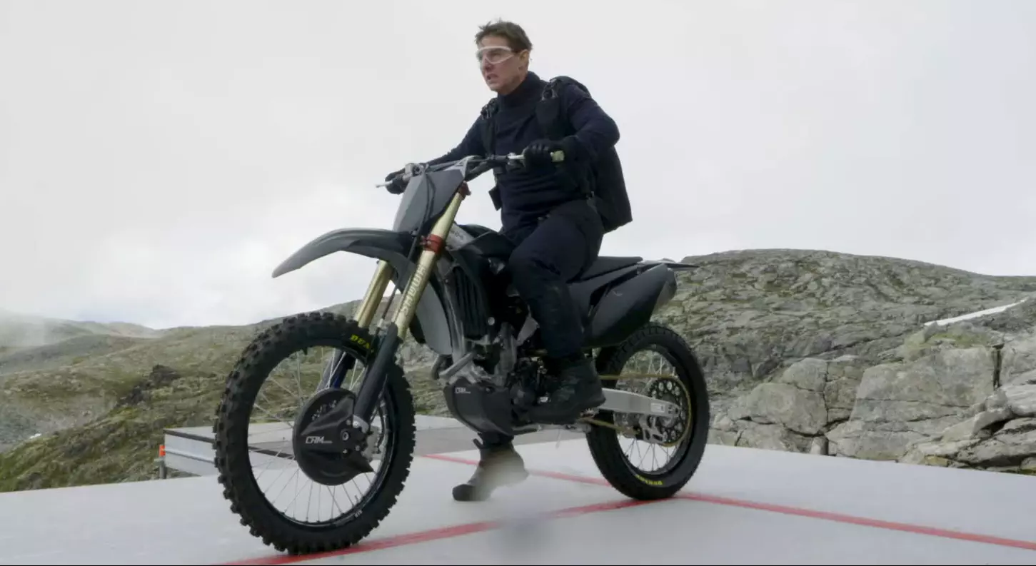 Tom Cruise rides a motorcycle off a cliff in mind-blowing Mission:  Impossible - Dead Reckoning featurette