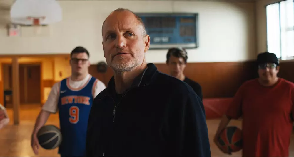 Woody Harrelson returns to the basketball court in trailer for Champions